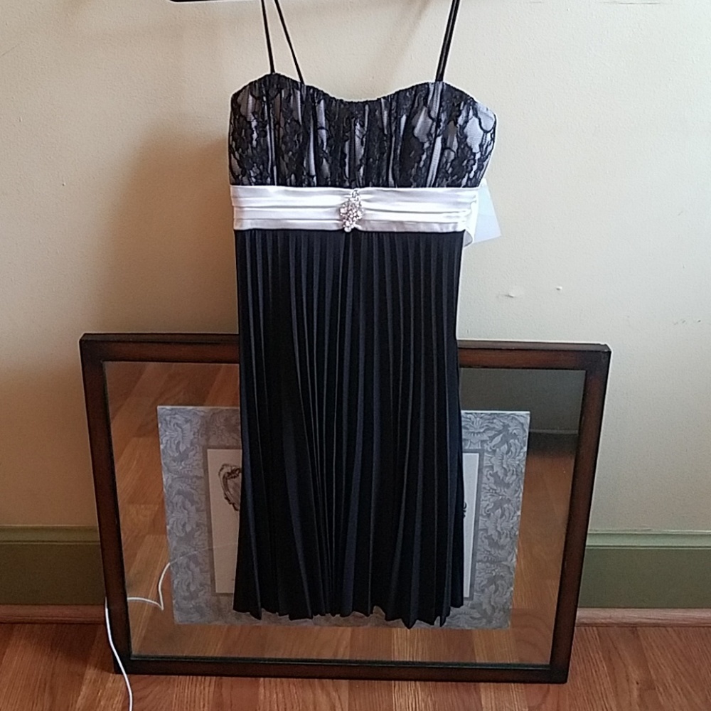 Beautiful black and white lace dress
